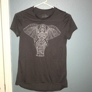 Gray elephant tee